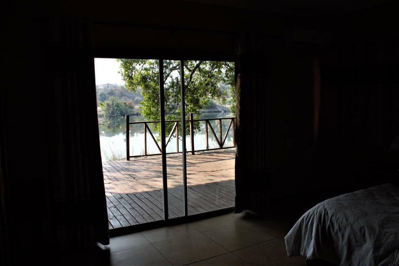 Divundu Guest House Exterior foto
