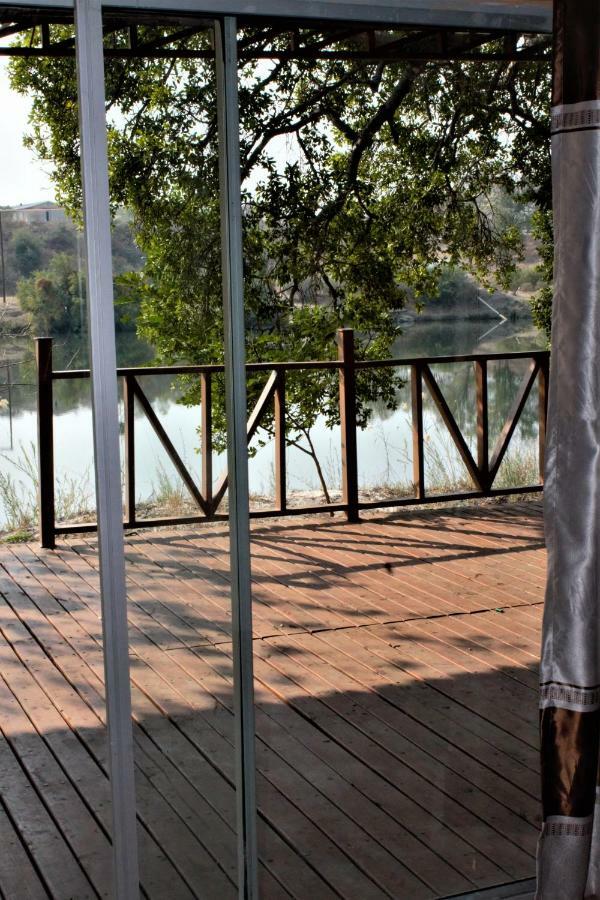 Divundu Guest House Exterior foto
